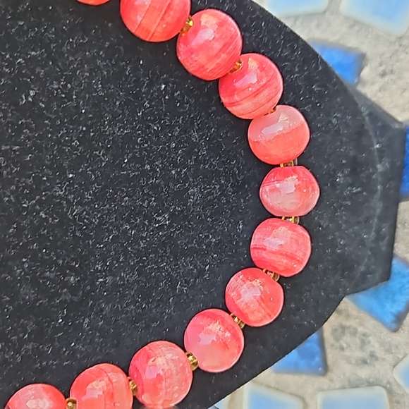 Vintage Red Glass Necklace - Picture 3 of 4